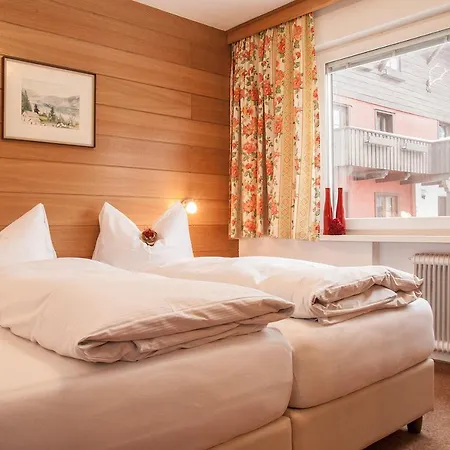 Appartementhaus Battisti 4* 장크트안톤암아를베르크