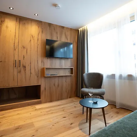 Appartementhaus Battisti 3* Санкт-Антон-ам-Арльберг